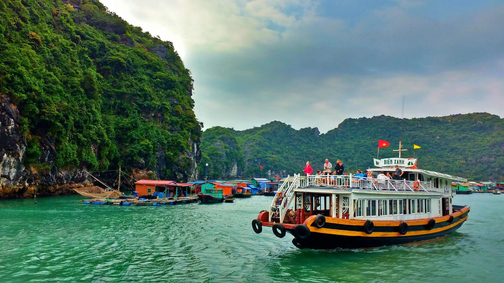Ha Long Bay private cruise Vietnam